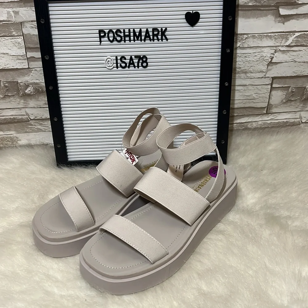 CUSHIONAIRE Women's Pixar stretch platform sandal with +Memory Foam.